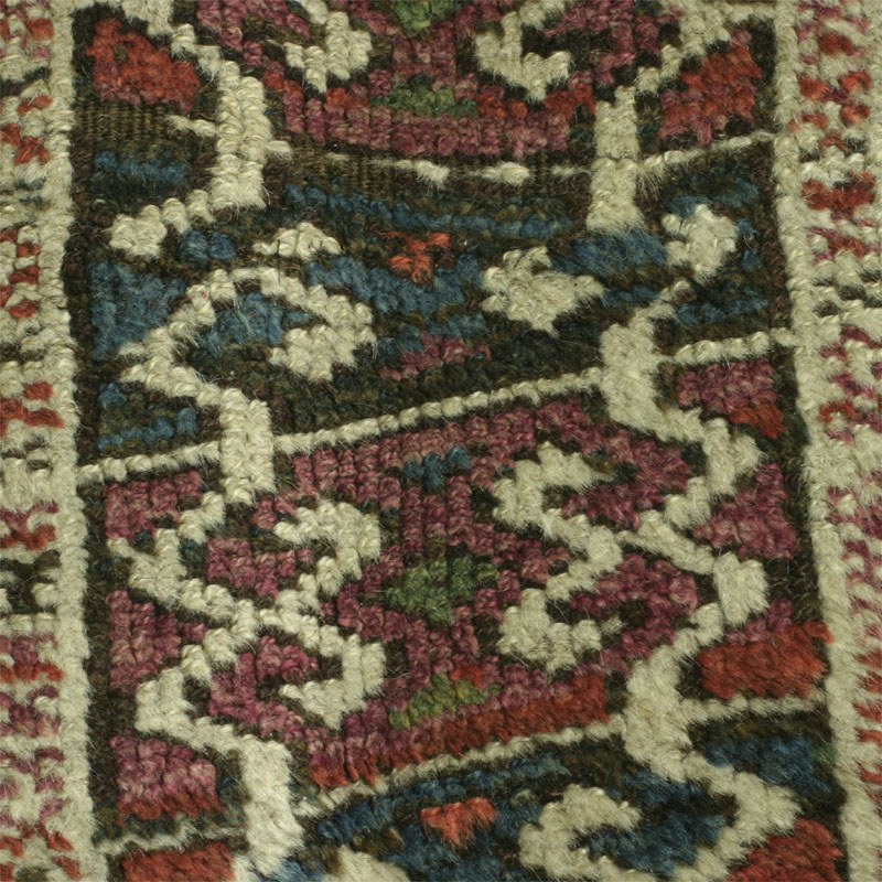 East Anatolian all-border rug, pattern detail on white ground border