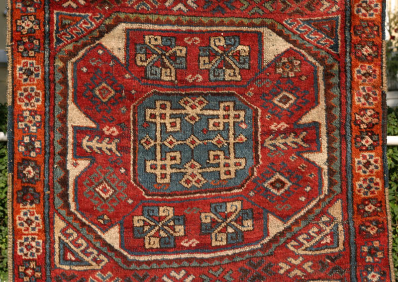East Anatolian long rug - top medallion