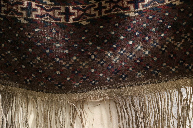 yomud turkmen rug, bottom end and fringe